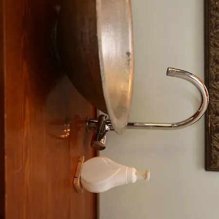 Noble House Galata 3*