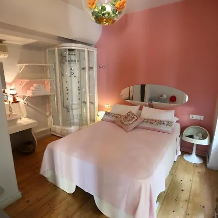 Noble House Galata Alojamento de Acomodação e Pequeno-almoço